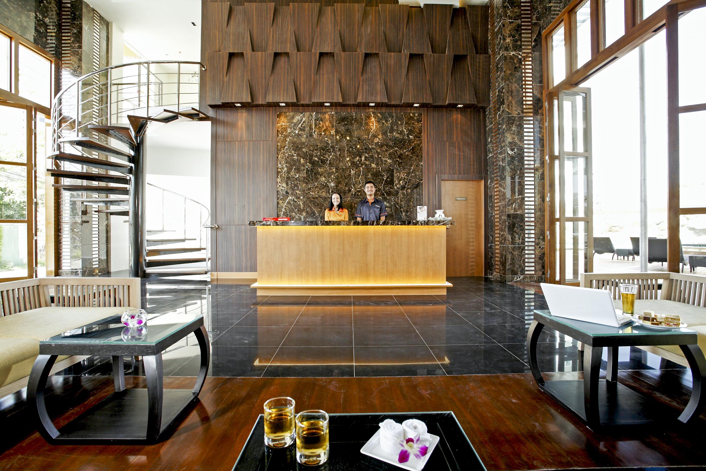 Centara Nova Hotel Pattaya Exterior photo